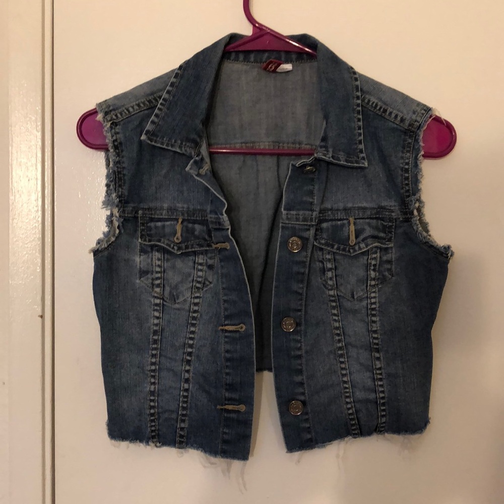 Cropped Jean vest